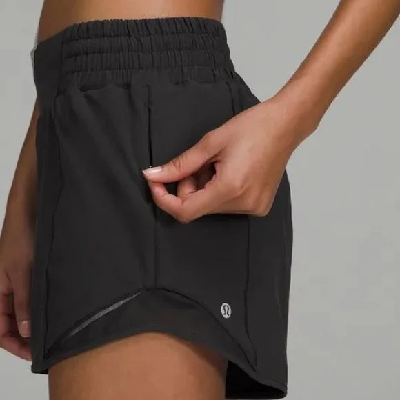 LULULEMON HOTTY HOT HIGH-RISE LINED SHORT